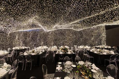 250 000 lumières LED illuminent le restaurant « Interstellar » de Mexico 250 000 lumières LED illuminent le restaurant « Interstellar » de Mexico