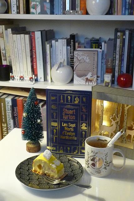 UN LIVRE, UN THE... UN LIVRE, UN THE...