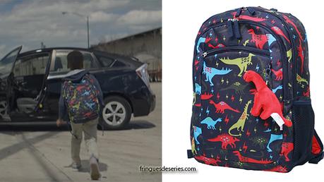 SOUNDTRACK : Barry’s dinosaur print backpack in S1E01