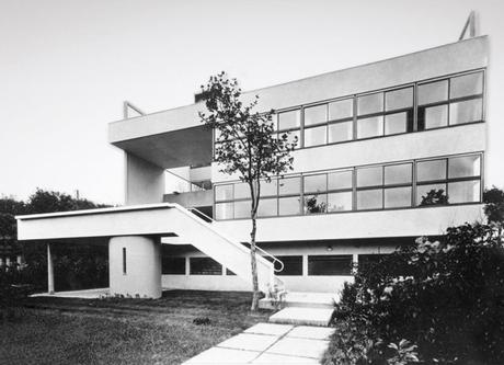 Vivre chez Le Corbusier au sein de la Villa Stein…