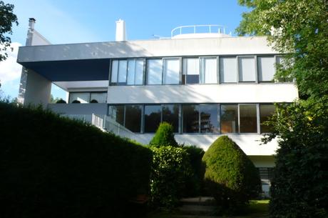 Vivre chez Le Corbusier au sein de la Villa Stein…