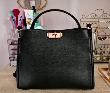 What's in my bag avec le sac à main Jeanne TOM&EVA! 👜 What's in my bag avec le sac à main Jeanne TOM&EVA! 👜