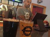 Bière artisanale Snow Republic Brewing donne ascenseur ville Mousse bière