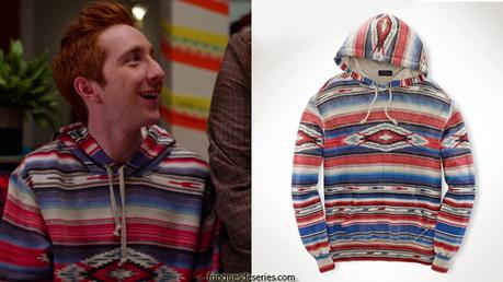 HIGH SCHOOL MUSICAL : THE MUSICAL : THE SERIES : Big red’s indian hoodie