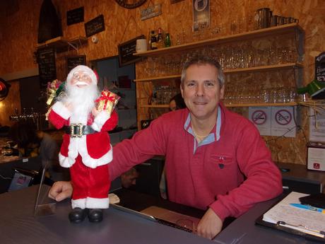 Youenn Pibot propose non seulement ses différentes bières artisanales mais également plusieurs produits régionaux.