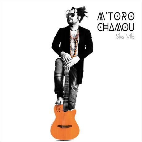 M'Toro Chamou impose son blues rock des iles avec M'Toro rebel
