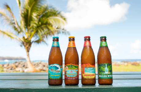 Kona Brewing a publié un Brut IPA pour marquer son 25e anniversaire. 