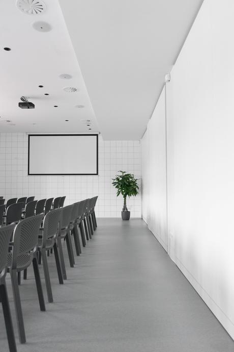 PORTAL Centre d'éducation par Yakusha Design PORTAL Centre d'éducation par Yakusha Design