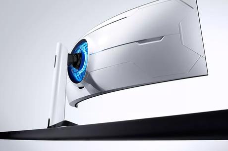 Samsung dévoile le moniteur gaming “le plus courbe du monde”