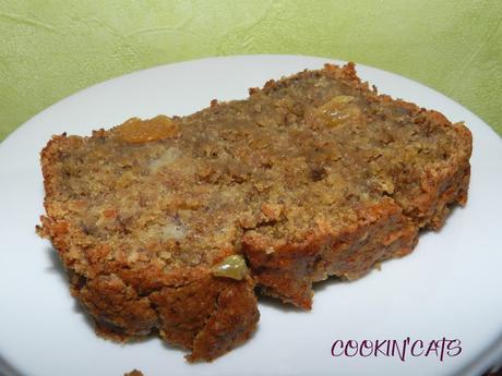 CAKE A L'OKARA BANANE, POMME & RAISINS BLONDS (sans gluten, végétalien)