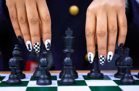 Championnat du monde d'échecs à Shanghai et Vladivostok
