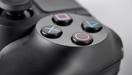 La Playstation 5 compatible avec la manette PS4 ?