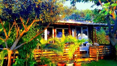 Couché du soleil sur la maison Zen Location gîte à la Réunion