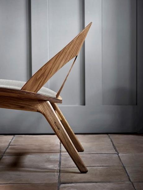 contour-chair-bm0949-oak-oil-molly116-detail-side