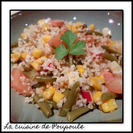 Salade boulgour, radis, haricots, maïs, Knacki et comté