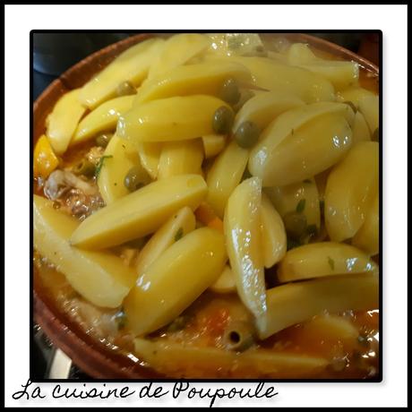 Tajine de poulet aux olives et pommes de terre Tajine de poulet aux olives et pommes de terre