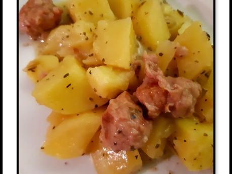 Pommes de terres et saucisse de Toulouse au Vin blanc Pommes de terres et saucisse de Toulouse au Vin blanc