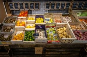 Nous Anti Gaspi Ouverture de la première épicerie nousantigaspi, à Paris, en novembre 2018 © Maxppp / Aurélien Morissard / IP3 PRESS/MAXPPP