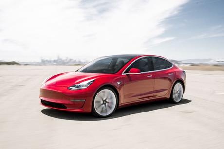 Intégration du vocal dans les voitures Tesla Model 3 pour Elon Musk ?