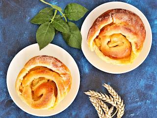 Petites brioches aux pommes