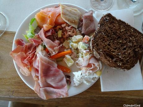 Brunch de Noël au Restaurant de plage Nederzandt à Noordwijk (Pays-Bas)