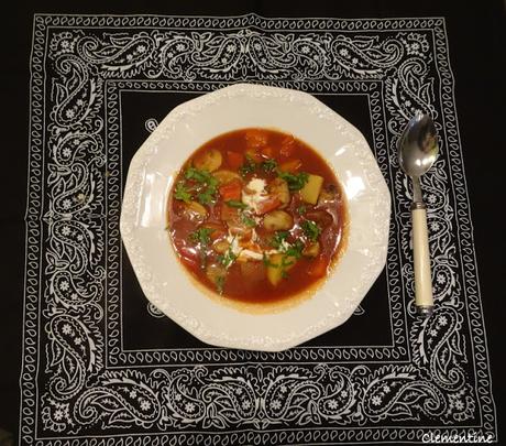 Soupe goulash aux champignons Soupe goulash aux champignons