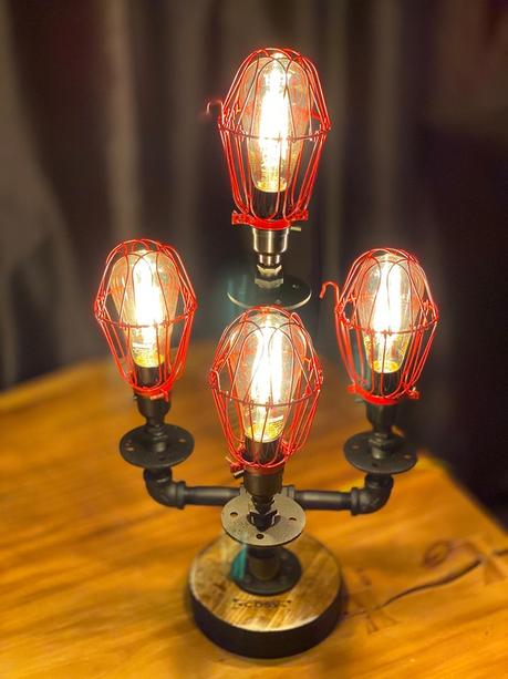 Création DSV,  des créations au look industriel