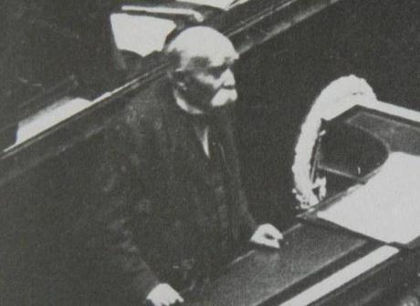 Clemenceau, le vieux Tigre abattu