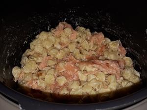Pâtes collerettes au saumon fumé Cliquer sur les photographies pour les agrandir
