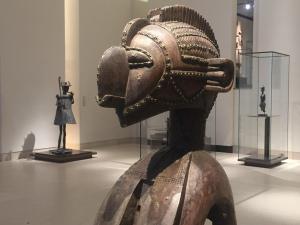 Pavillon des Sessions au Louvre » la sculpture dédiée à GOU Pavillon des Sessions au Louvre » la sculpture dédiée à GOU