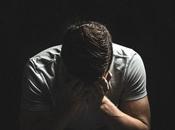 Pourquoi empathes pleurent regardant Julian Assange