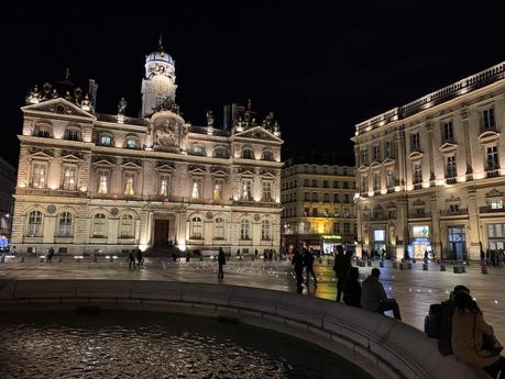 Lyon de nuit, une autre carte postale