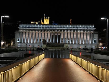 Lyon de nuit (carte postale de nuit) #Lyon