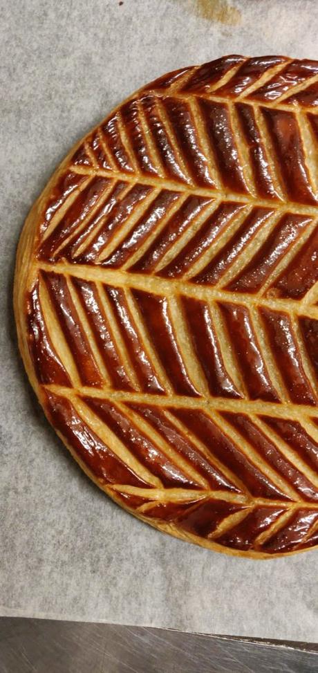 RECETTE POUR UNE GALETTE DES ROIS RÉUSSIE (le guide presque ultime)