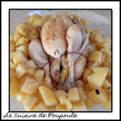 Poulet entier et ses pommes de terre (le tout au Paprika) au Cookéo Poulet entier et ses pommes de terre (le tout au Paprika) au Cookéo