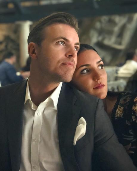 L’image contient peut-être : 2 personnes