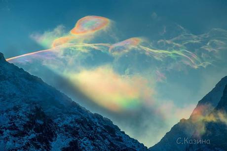 Étonnantes photos de nuages ​​irisés en Sibérie