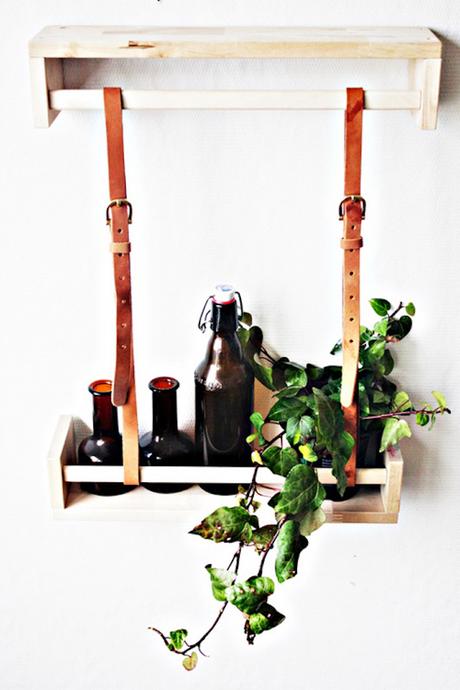 étagère Ikea bekvam hack bois salon cuisine bouteille ceinture marron cuir plante verte