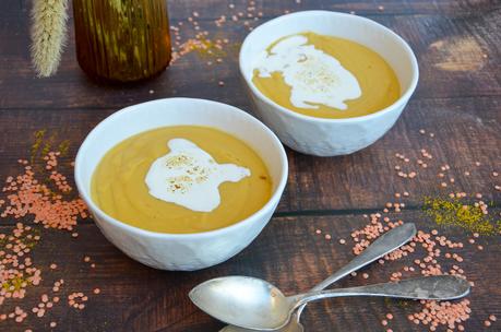 Velouté de lentilles corail au lait de coco