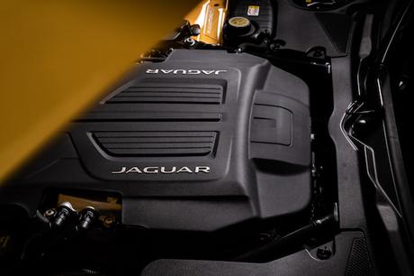 MOTEUR : E-TV A TESTE LA NEW F-TYPE BY JAGUAR New Jaguar F-TYPE_R Coupé AWD_Sorrento Yellow-59