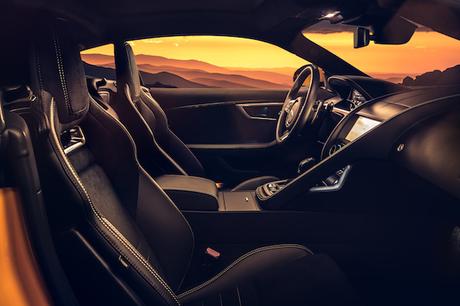 MOTEUR : E-TV A TESTE LA NEW F-TYPE BY JAGUAR New Jaguar F-TYPE_R Coupé AWD_Sorrento Yellow-31