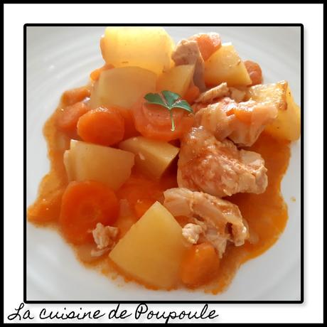 Curry de poulet, carottes et pommes de terre