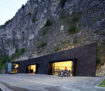Architecture falaise en Italie du Nord