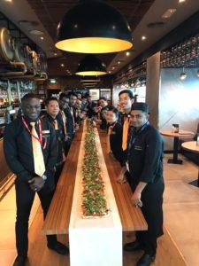 Info bière – Une pizza de onze mètres de long servie lors de l’ouverture officielle du bar et restaurant Bottega à DXB – The Moodie Davitt Report
– Houblon Info bière – Une pizza de onze mètres de long servie lors de l’ouverture officielle du bar et restaurant Bottega à DXB – The Moodie Davitt Report
– Houblon