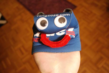 Bière artisanale – Autres utilisations de votre bière Andrew Yang Koozie, maintenant qu’Andrew Yang a suspendu sa campagne
 – Malt