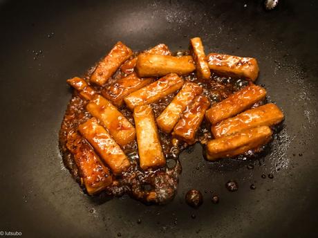 Attention, ça pique ! – Spicy Tofu Fried Rice (riz sauté piquant)