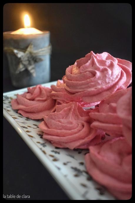 Meringues aux biscuits roses
