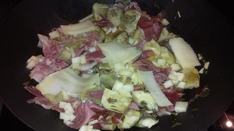 Artichaut à l'espagnole au jambon serrano et au fromage de brebis: Alcachofa española con jamón serrano y queso de oveja