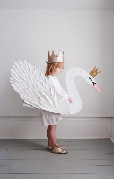 déguisement diy enfant cygne blanc princesse petite fille - blog déco - clem around the corner