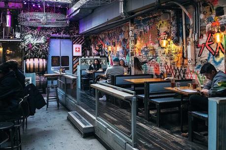 News bière – une semaine à explorer la scène de la bière artisanale à New York
– Bière blonde La bière Randolph est un antidote amusant et énergique à la gravité des coups de menton de nombreux bars à bières artisanales